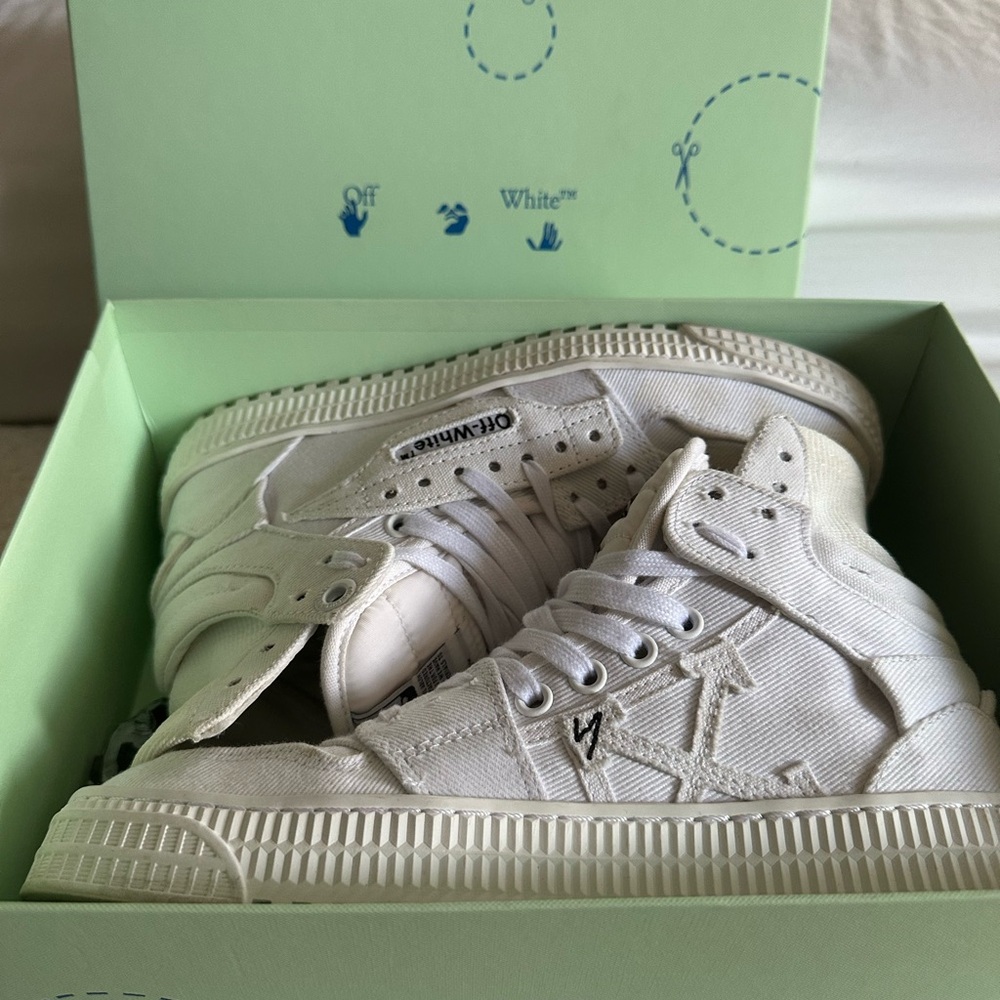 Off-White Canvas High-Tops in White